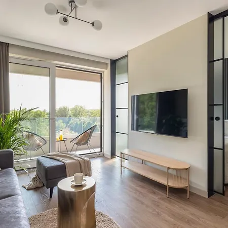 Apartment River Side 3/18 *