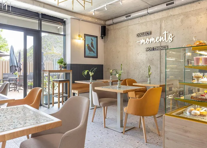 River Side 3/18 דירה *